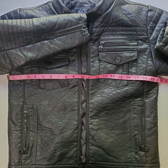 Buckle Black - Picture 10 of 13